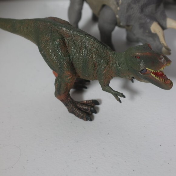 Lot of 4 Jurassic World Dinos: T-Rex, Triceratops Sound Strike, Dryptosaurus, St - Picture 3 of 9